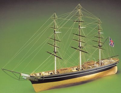 Cutty Sark Baukasten Maßstab: 1:78 Länge über alles: 1150 mm Breite über alles: 165 mm | # 800789