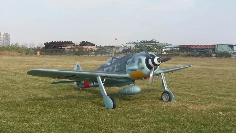 TopRC Focke-Wulf Fw 190A-8 93″ ARF Spannweite 2,36 m | # 1125.000