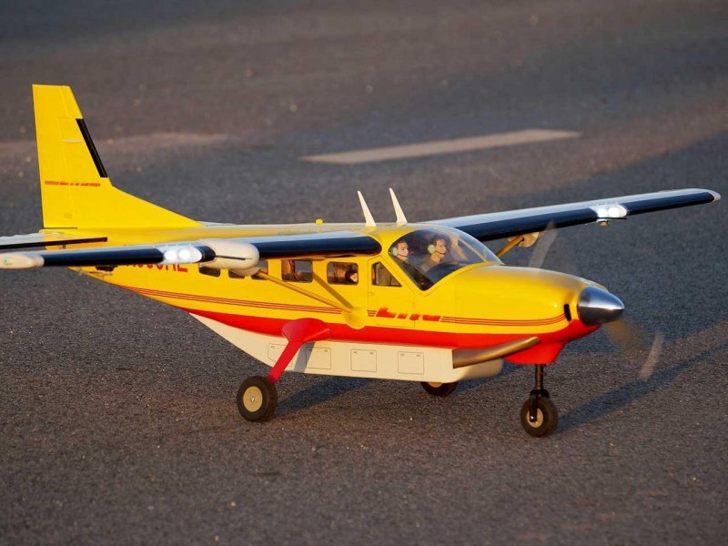 VQ Model Cessna 208 Grand Caravan (gelb) / 1650mm | # C9578