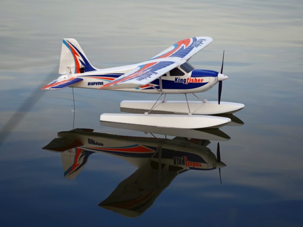 FMS Kingfisher Trainer PNP incl. Schwimmer & Skis - 140 cm | # DPFMS103PF-REF