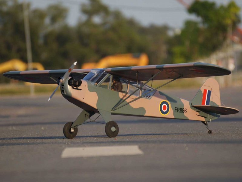VQ Model Piper L4 Military / 2400 mm | # 15183