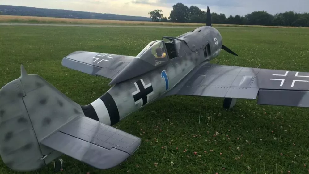 Focke-Wulf FW 190 A8 | voll-GFK-Scale-Warbird 1:4 | Spannweite: 2690 mm | # 23190 – Bild 9